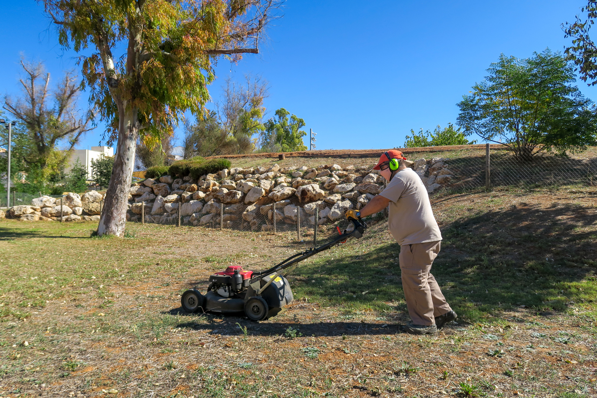 treballador del servei de jardineria